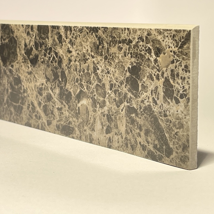 Zócalo Emperador de Porcelana Extra Pulida Al.7cm X L.80cm