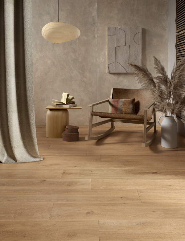 Pavimento de gres porcelánico efecto madera Premium, miel, 20x120 cm - CS25002
