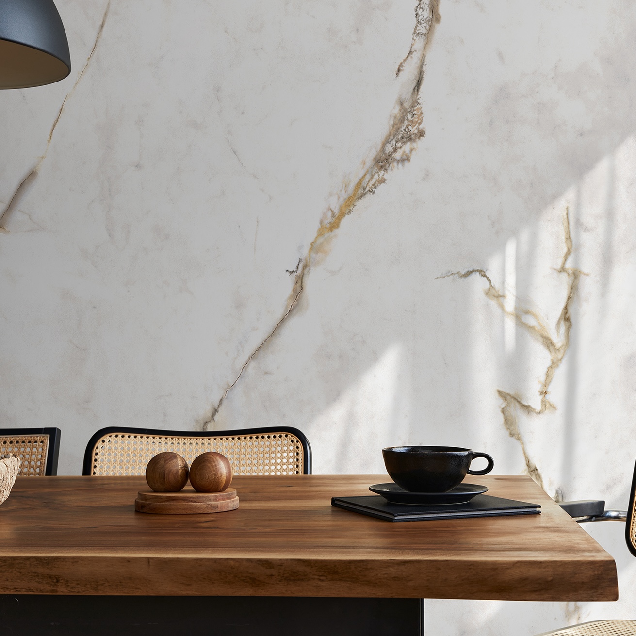 Porcelánico Efecto Mármol Dorado Calacatta Extra Pulido 120X120 - Edgd823