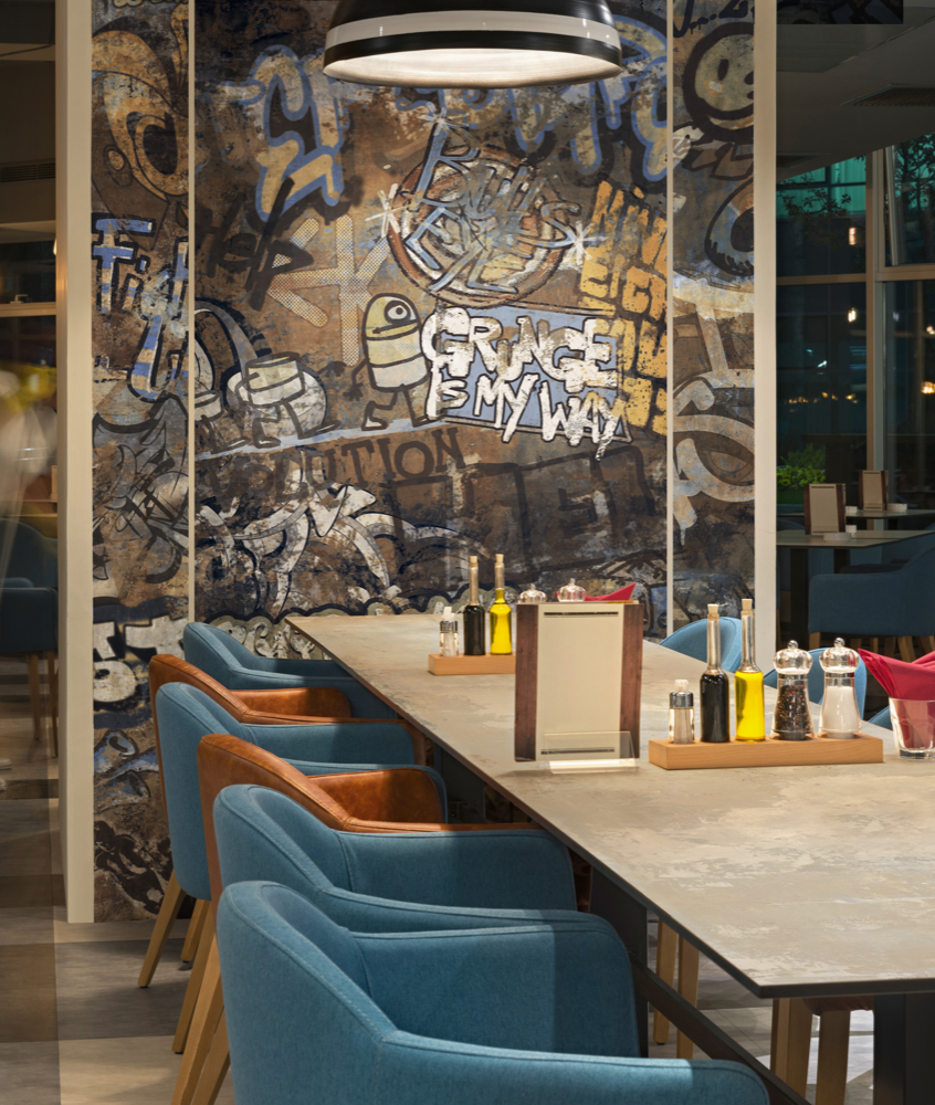 Revestimiento de gres porcelánico decorado con Graffiti Multicolor Rt 60x120 - EGMR1709
